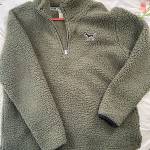 Like new PINK Sherpa!